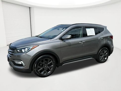 Used 2018 Hyundai Santa Fe Sport 2.0T AWD/4WD image 1