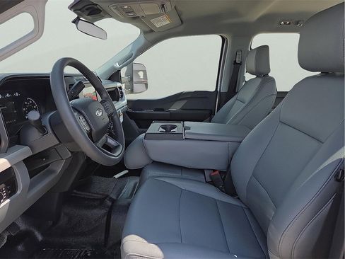 New 2026 Ford F250 XL w/ XL Off-Road Package image 12