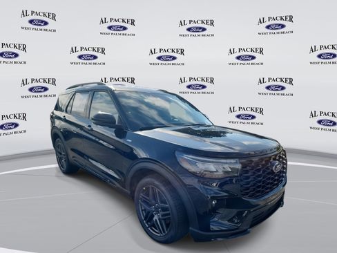 New 2026 Ford Explorer ST-Line w/ ST-Line Street Pack image 7