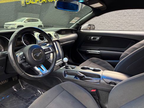 Used 2020 Ford Mustang GT image 15