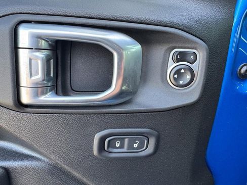 Used 2024 Jeep Gladiator Rubicon w/ Safety Group image 15