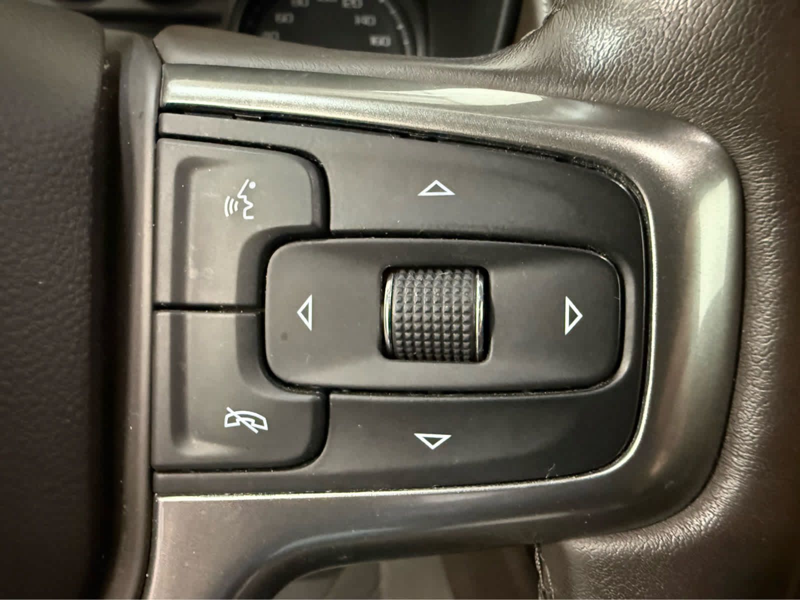 Used 2021 Chevrolet Tahoe Z71 w/ Rear Media and Nav Package AWD/4WD image 19