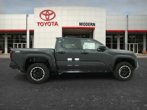 New 2026 Toyota Tacoma TRD Off-Road AWD/4WD image 3