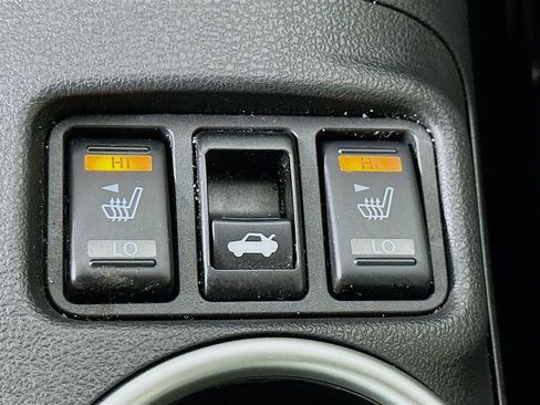 Used 2019 Nissan 370Z Touring Sport image 21