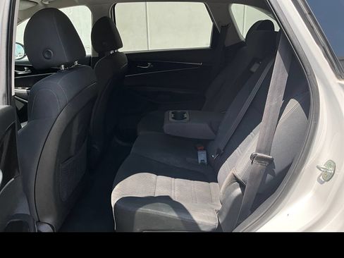 Used 2020 Kia Sorento LX w/ LX I4 Convenience Package AWD/4WD image 10