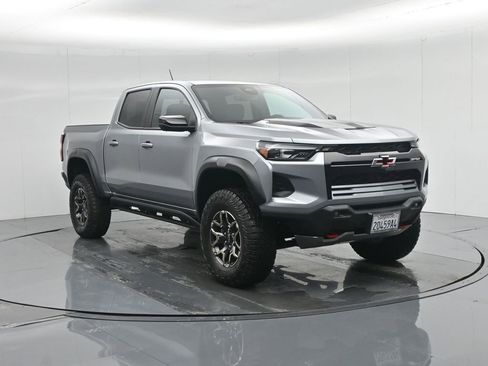 Used 2024 Chevrolet Colorado ZR2 w/ Technology Package image 60
