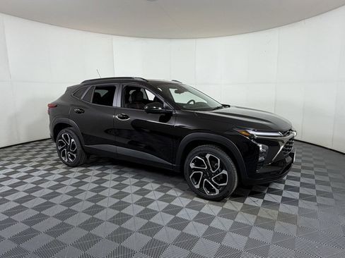 New 2026 Chevrolet Trax RS w/ Sunroof Package image 1