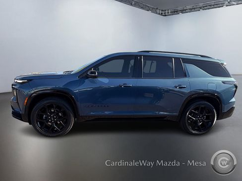 Used 2024 Chevrolet Traverse RS image 8