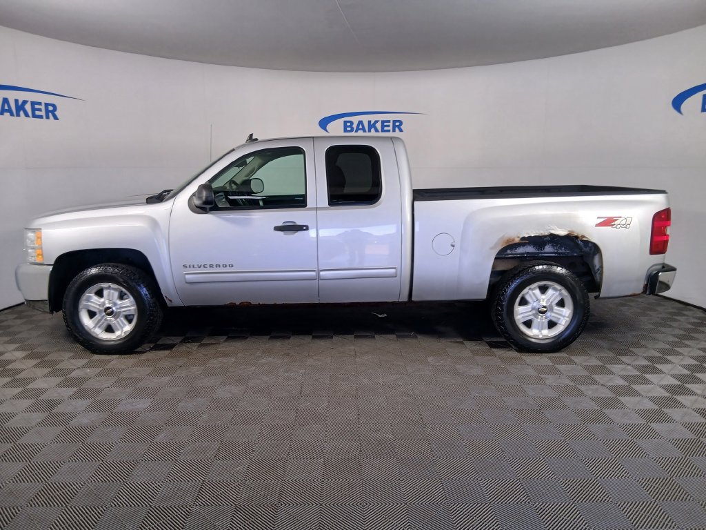 Used 2013 Chevrolet Silverado 1500 LT w/ All-Star Edition AWD/4WD image 2