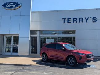 Used 2023 Ford Escape ST-Line w/ Tech Pack #1 AWD/4WD video 1