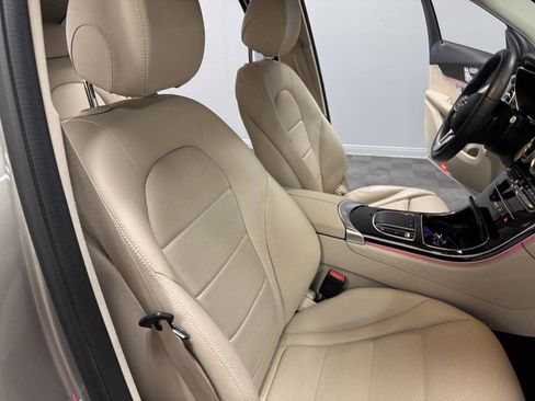 Used 2020 Mercedes-Benz GLC 300 image 59
