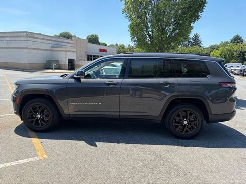 Used 2022 Jeep Grand Cherokee L Limited AWD/4WD image 41
