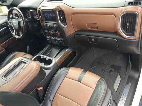 Used 2019 Chevrolet Silverado 1500 High Country image 27