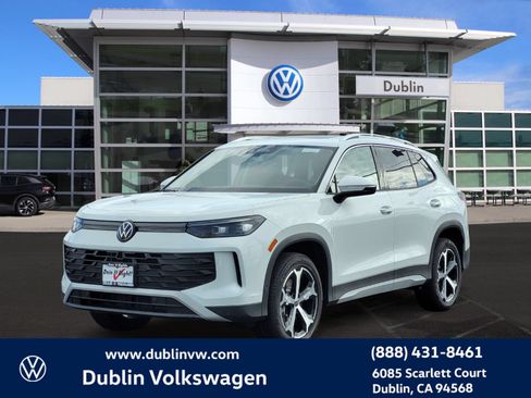 New 2026 Volkswagen Tiguan SE AWD/4WD image 8