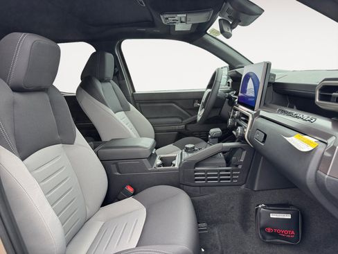 New 2026 Toyota Tacoma TRD Off-Road image 17