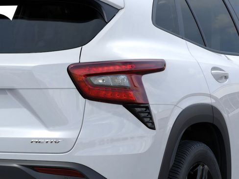 New 2026 Chevrolet Trax ACTIV w/ Sunroof Package image 11