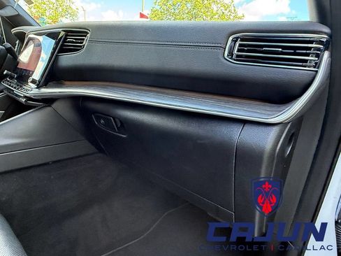 Used 2024 Jeep Wagoneer Series III AWD/4WD image 24
