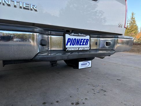 Used 2020 Nissan Frontier SV RWD image 16