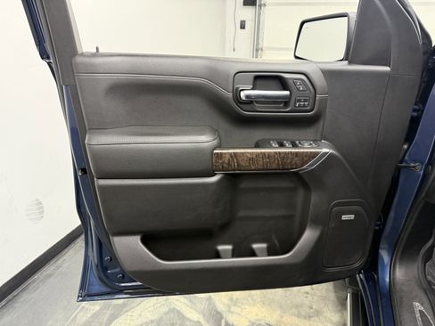 Used 2019 GMC Sierra 1500 Denali w/ Denali Ultimate Package AWD/4WD image 9
