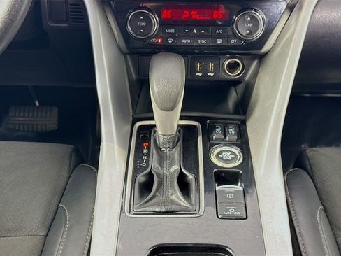 Used 2023 Mitsubishi Eclipse Cross SE image 24