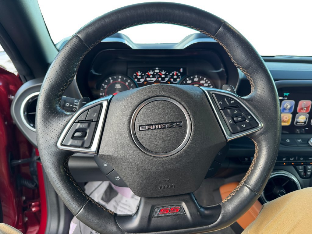 Used 2018 Chevrolet Camaro SS RWD image 13