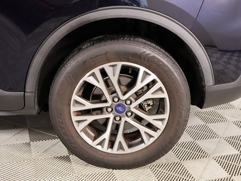 Used 2021 Ford Escape SEL image 18