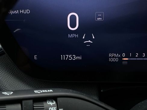 Used 2025 Buick Enclave Sport Touring w/ Power Package FWD image 50
