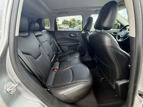 Used 2019 Jeep Compass Limited AWD/4WD image 29