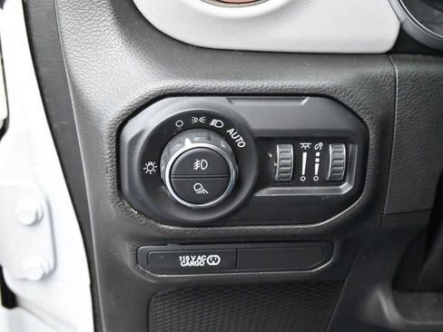 Used 2022 Jeep Gladiator Overland image 29