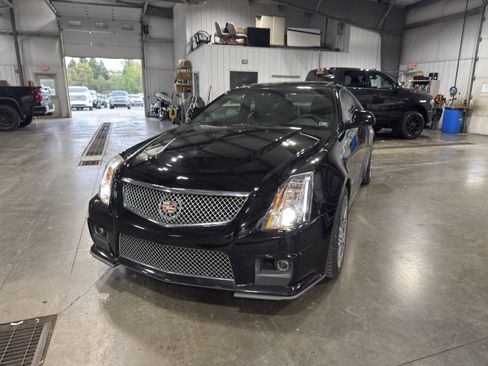 Used 2011 Cadillac CTS V w/ Wood Trim Package RWD image 7