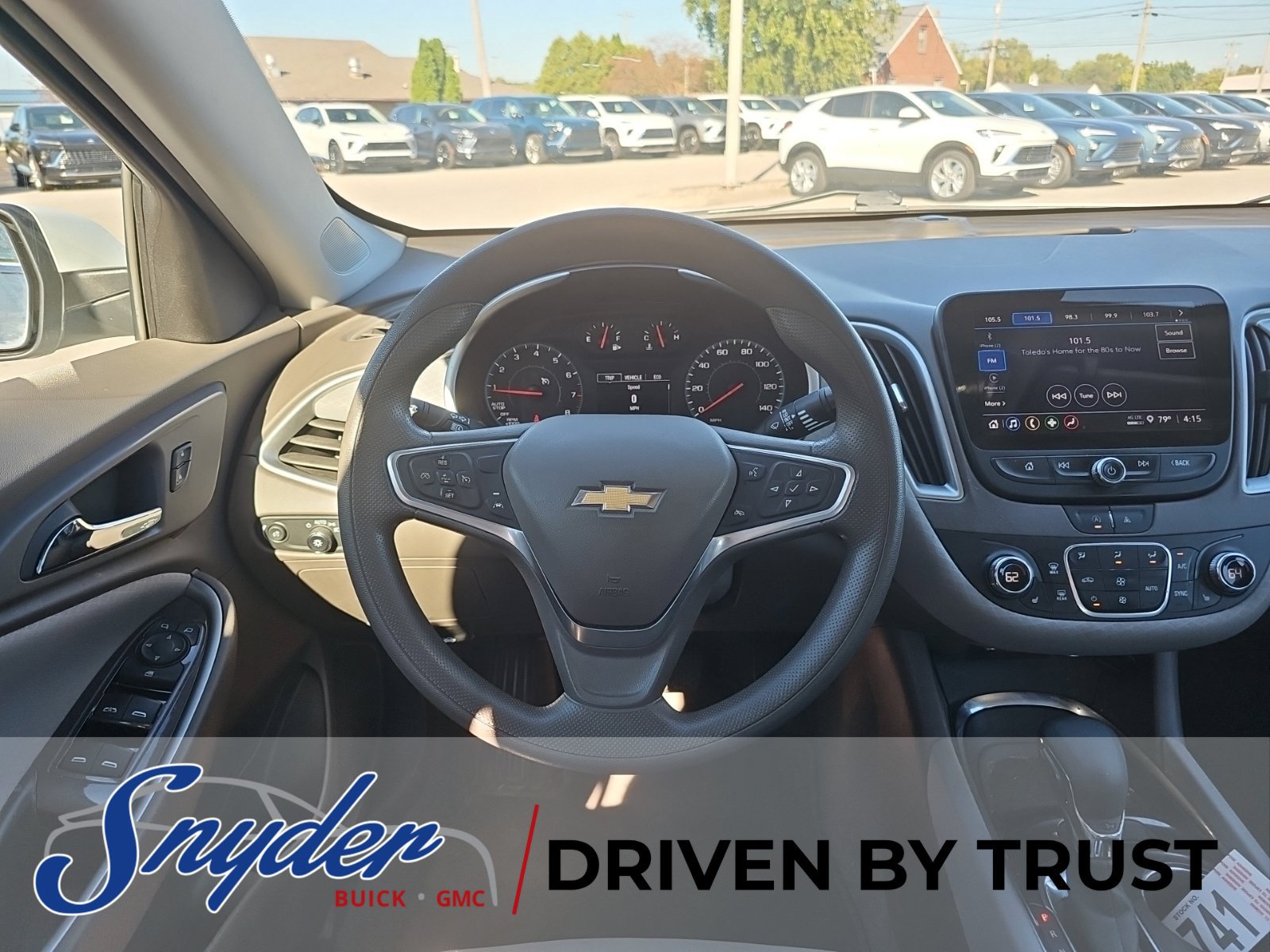 Used 2023 Chevrolet Malibu LT FWD image 5