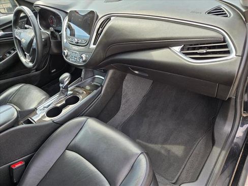 Used 2024 Chevrolet Malibu LT FWD image 23