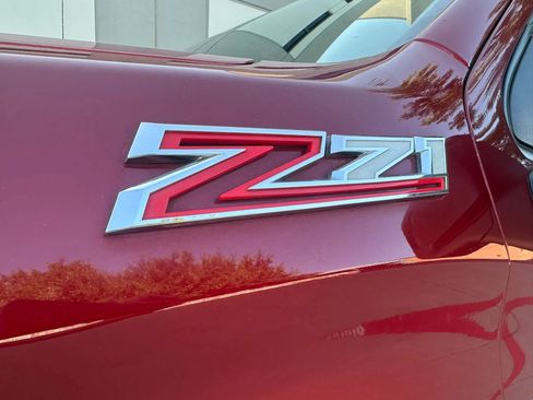 Used 2019 Chevrolet Silverado 1500 RST AWD/4WD image 31
