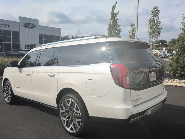 Certified 2025 Ford Expedition Max Platinum w/ Platinum Ultimate Package AWD/4WD image 4