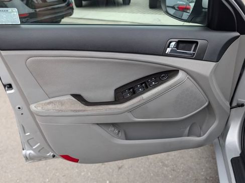 Used 2012 Kia Optima EX FWD image 18