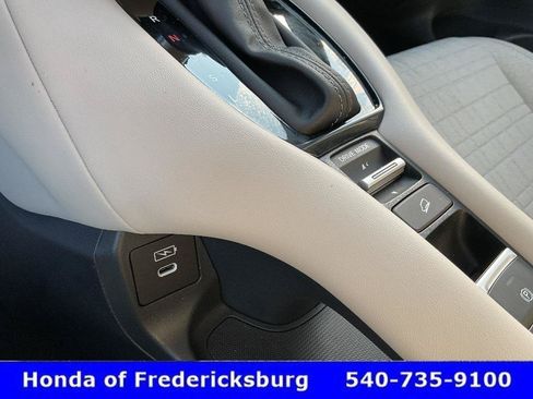 Used 2026 Honda HR-V LX image 37