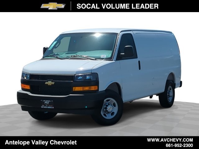 New 2026 Chevrolet Express 2500 RWD image 1