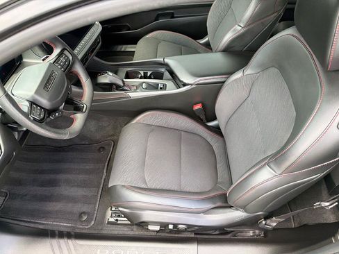 Used 2025 Dodge Charger Daytona R/T w/ Quick Order Package 25M R/T AWD/4WD image 8