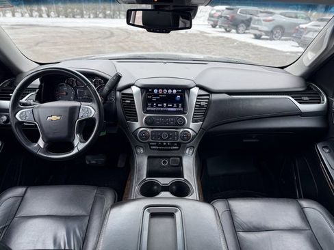 Used 2016 Chevrolet Suburban LT image 23