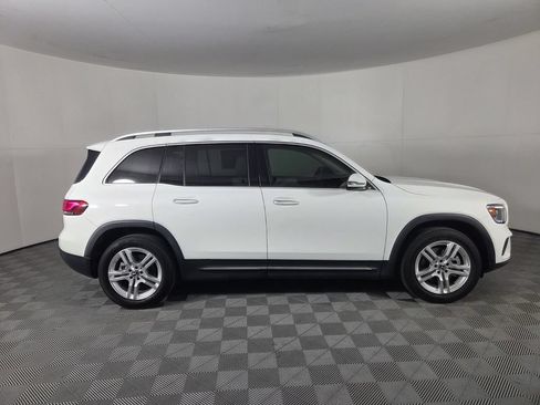 Used 2020 Mercedes-Benz GLB 250 image 4