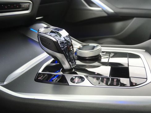 Certified 2023 BMW X6 xDrive40i w/ Executive Package image 27