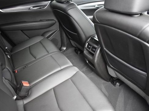 Used 2023 Cadillac XT5 Luxury image 29