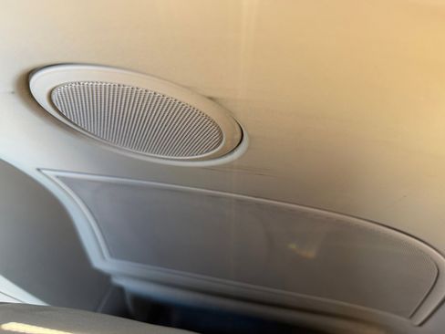 Used 2003 BMW Z4 2.5i image 25