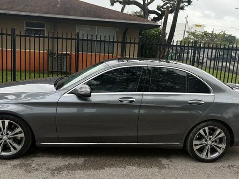 Used 2017 Mercedes-Benz C 300 Sedan image 3