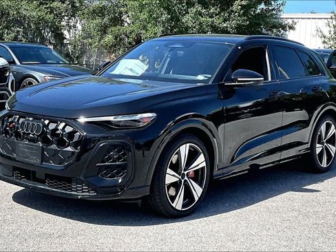 New 2026 Audi SQ5 Premium Plus AWD/4WD image 9