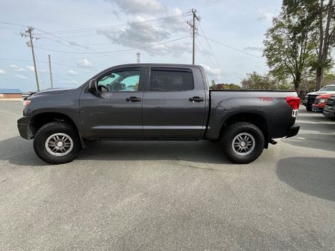 Used 2012 Toyota Tundra 4x4 CrewMax image 7