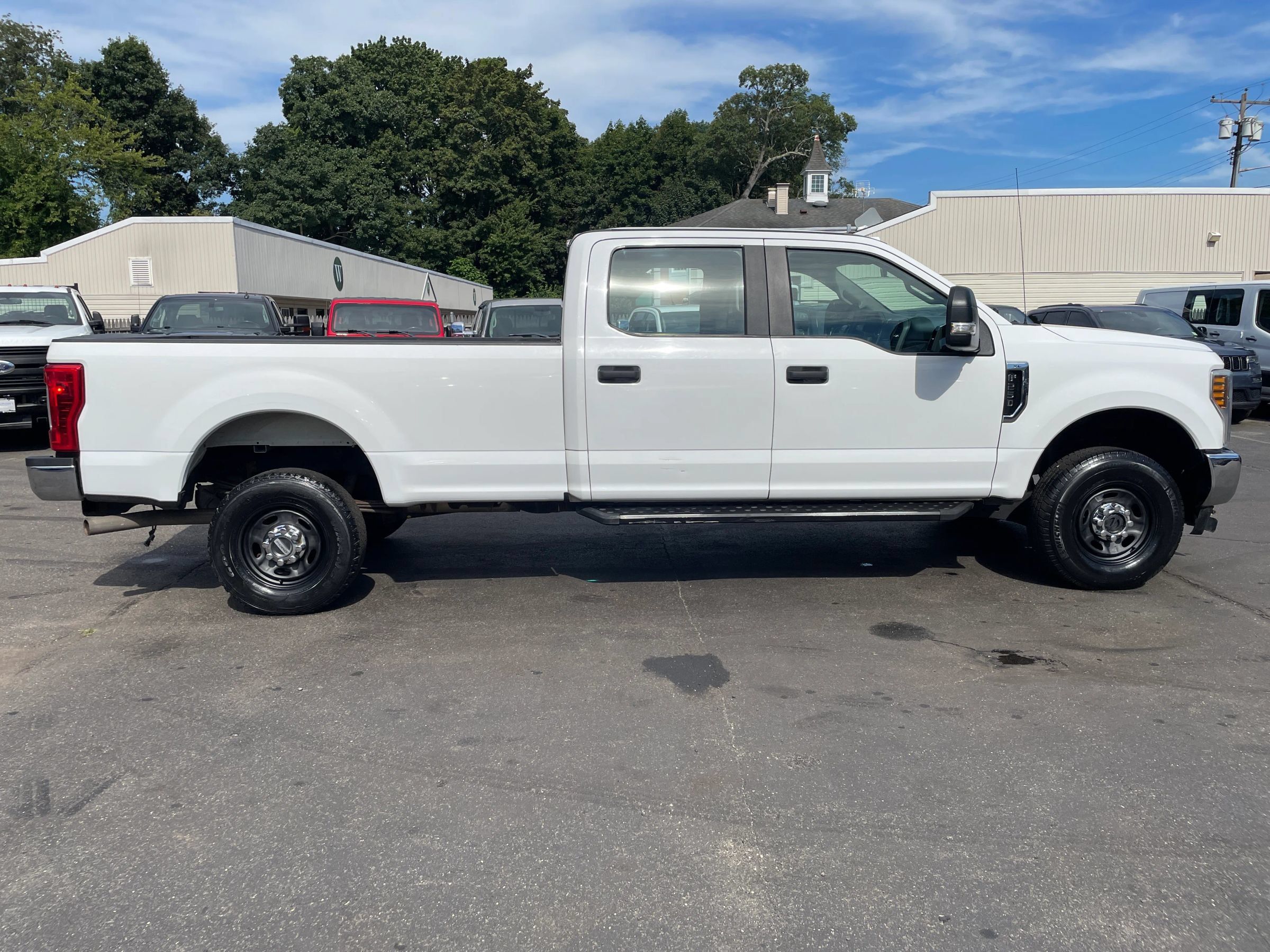 Used 2018 Ford F250 XL w/ Power Equipment Group AWD/4WD image 6