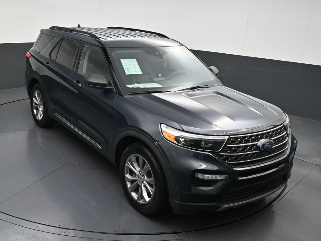 Used 2022 Ford Explorer XLT w/ Equipment Group 202A RWD image 16