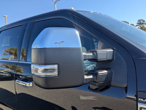 Used 2024 Ford F450 Platinum w/ FX4 Off-Road Package image 12