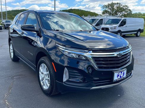 Used 2024 Chevrolet Equinox LT w/ LPO, Floor Liner Package AWD/4WD image 7